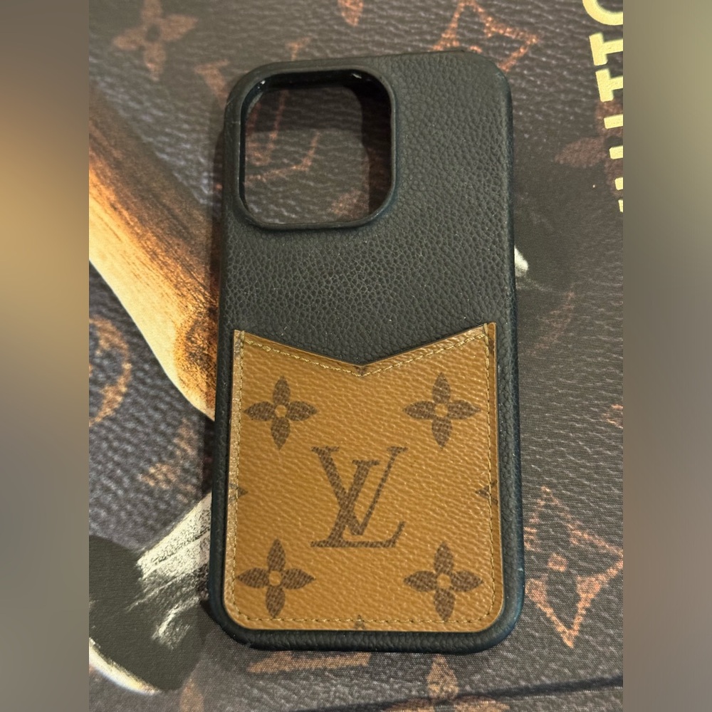 Bumper Pallas Iphone
14 Pro